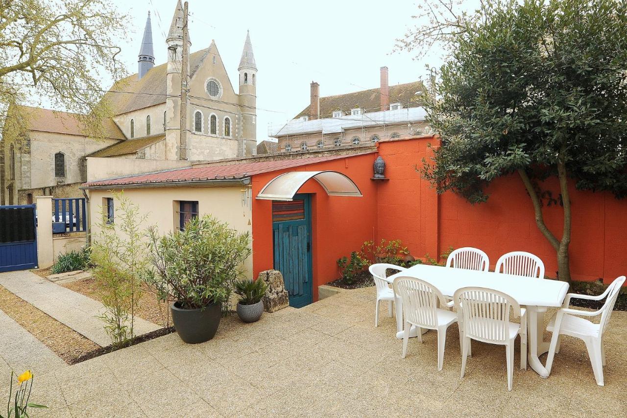 Villa Le Saint Brice à Chartres Extérieur photo